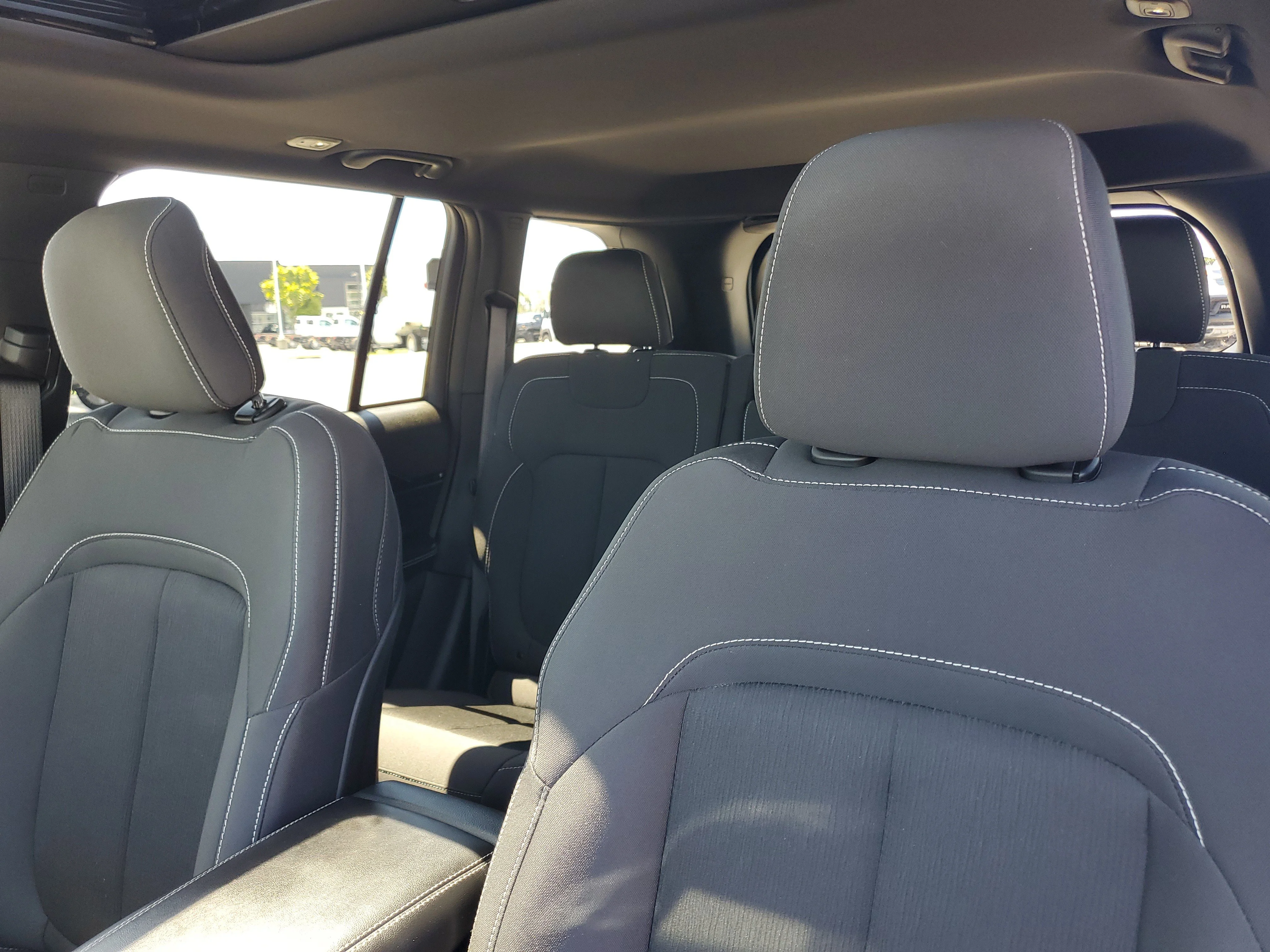 Used 2025 White Jeep Laredo X image 13