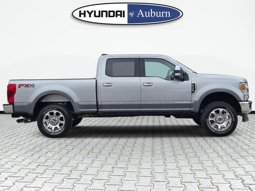 Used 2022  Ford Lariat image 5