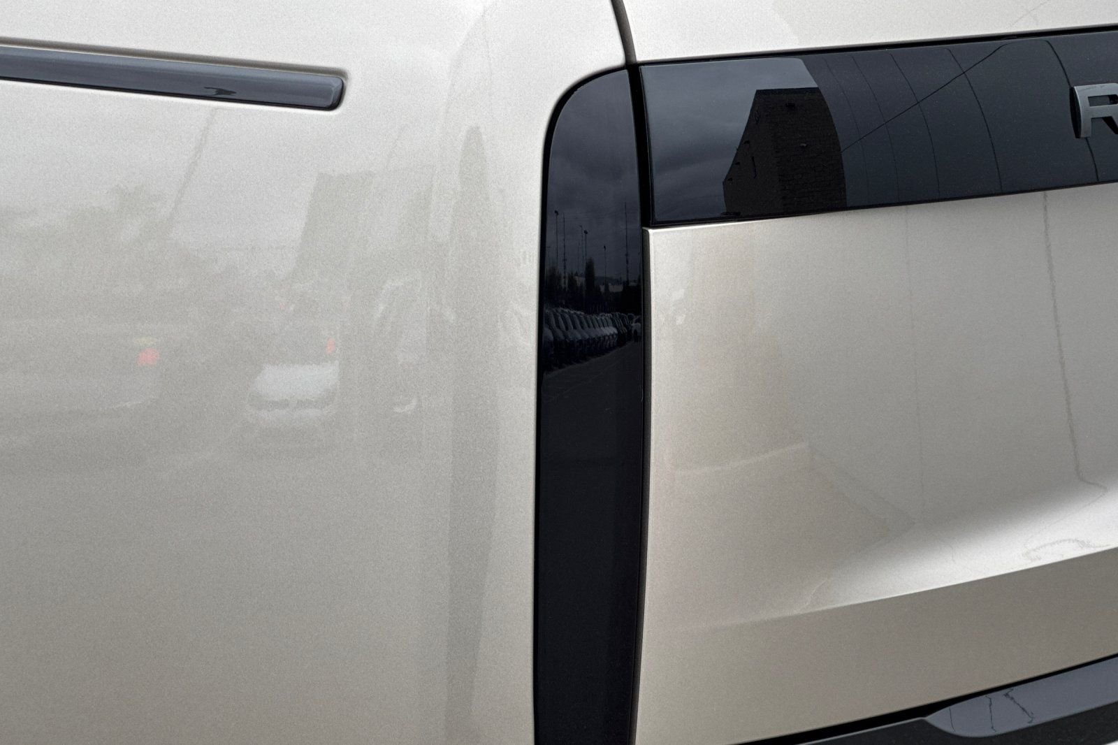 2024 Land Rover Range Rover SE - Photo 34