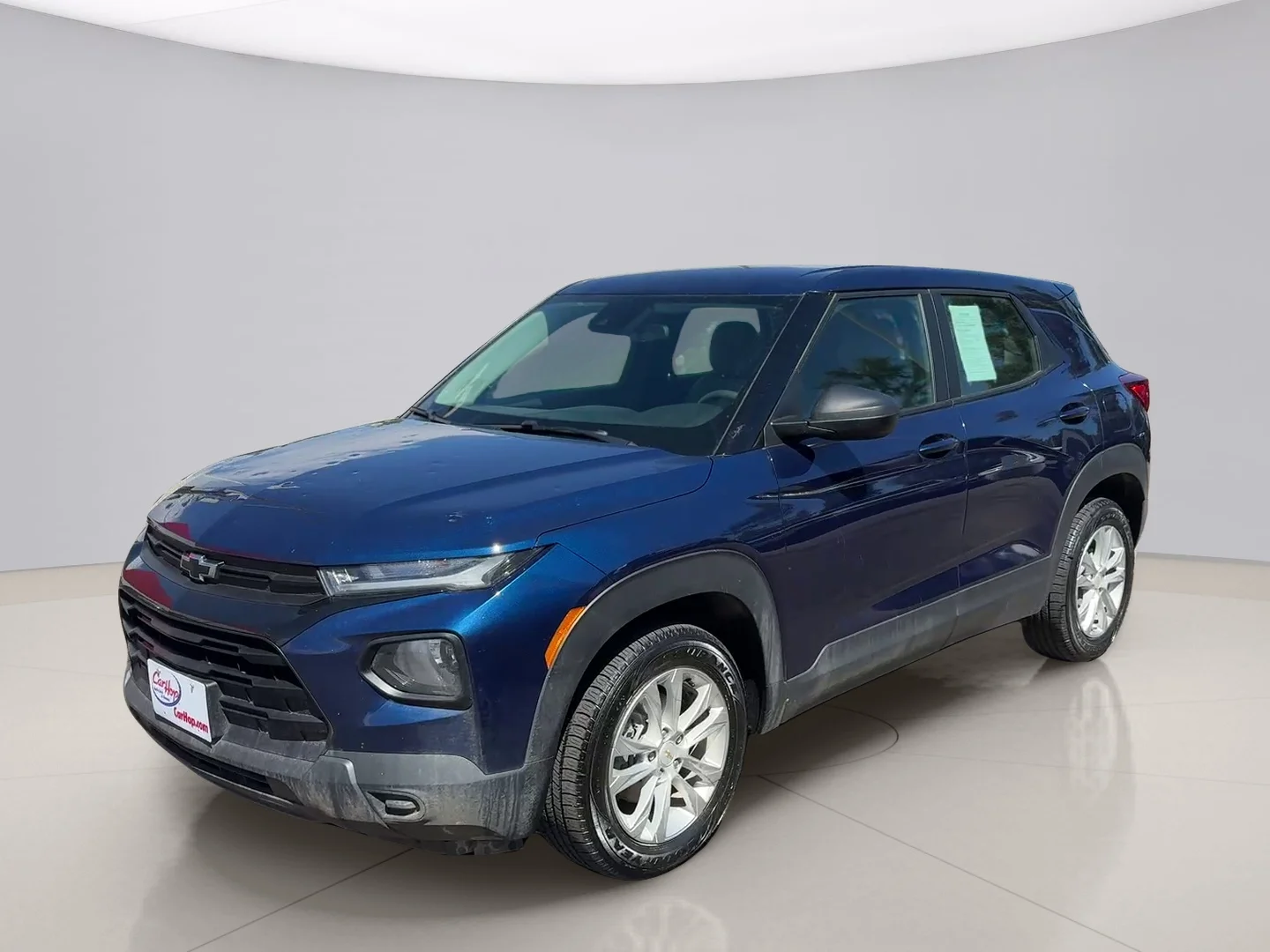 Used 2023 Blue Chevrolet  image 1