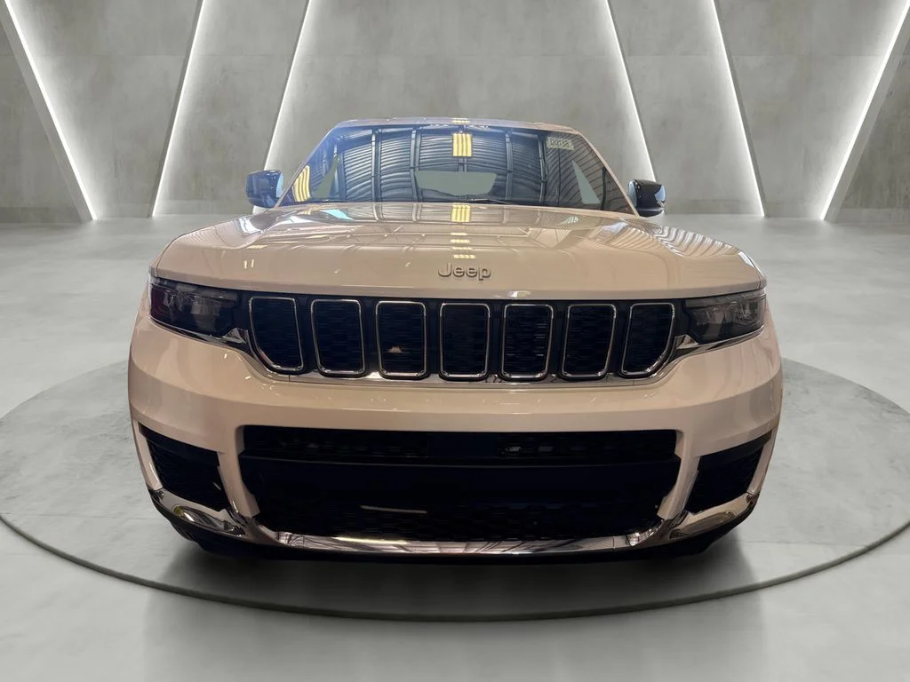 New 2026 Bright White Clearcoat Jeep Laredo image 2