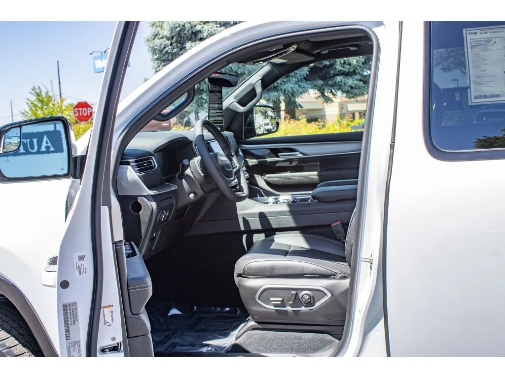 New 2026 Bright White Clearcoat Jeep Limited Altitude image 36
