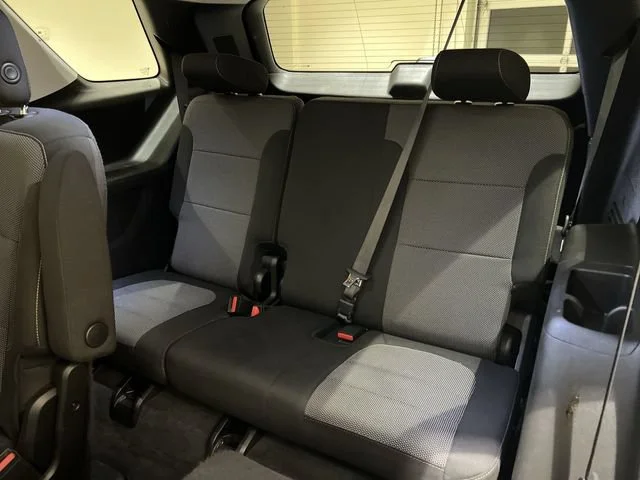 2018 Chevrolet Traverse 1LT - Photo 23