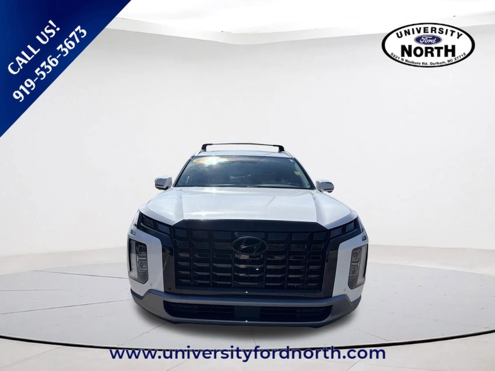 Used 2023 Hyper White Hyundai SEL image 2