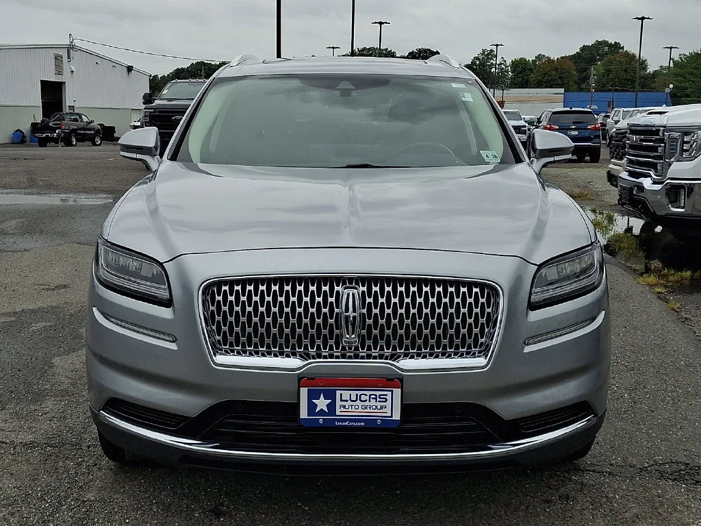 Used 2023 Silver Lincoln Reserve image 4