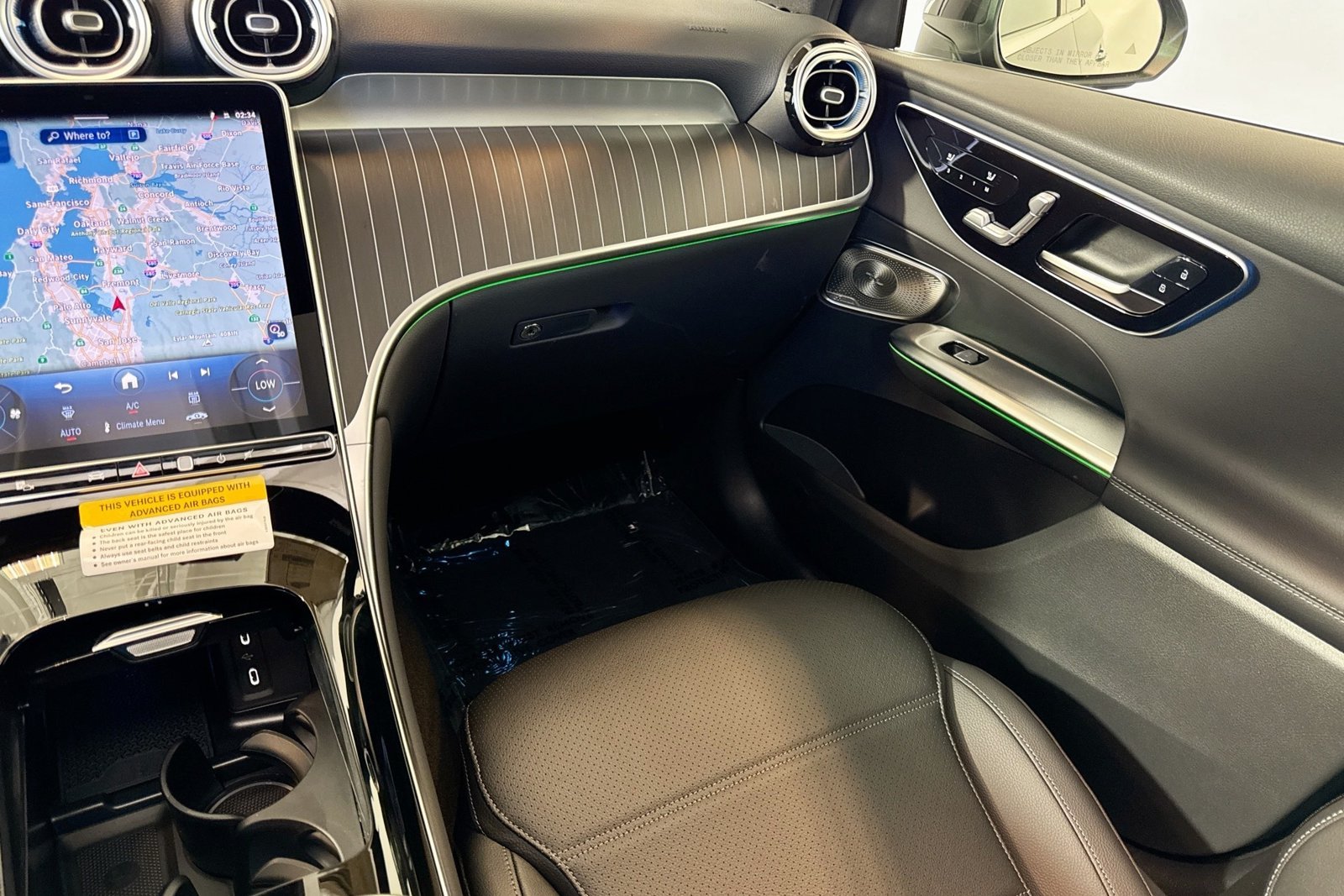 New 2026 Graphite Grey Metallic Mercedes-Benz GLC 300 image 21