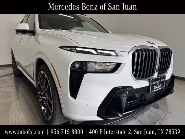 Used 2023 Mineral White Metallic BMW xDrive40i image 1