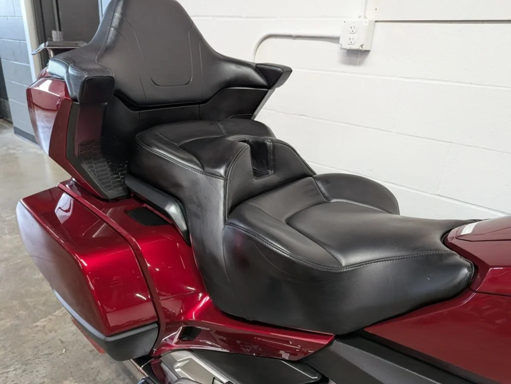 Used 2018 MAROON Honda Powersports Tour Candy Ardent Red image 9