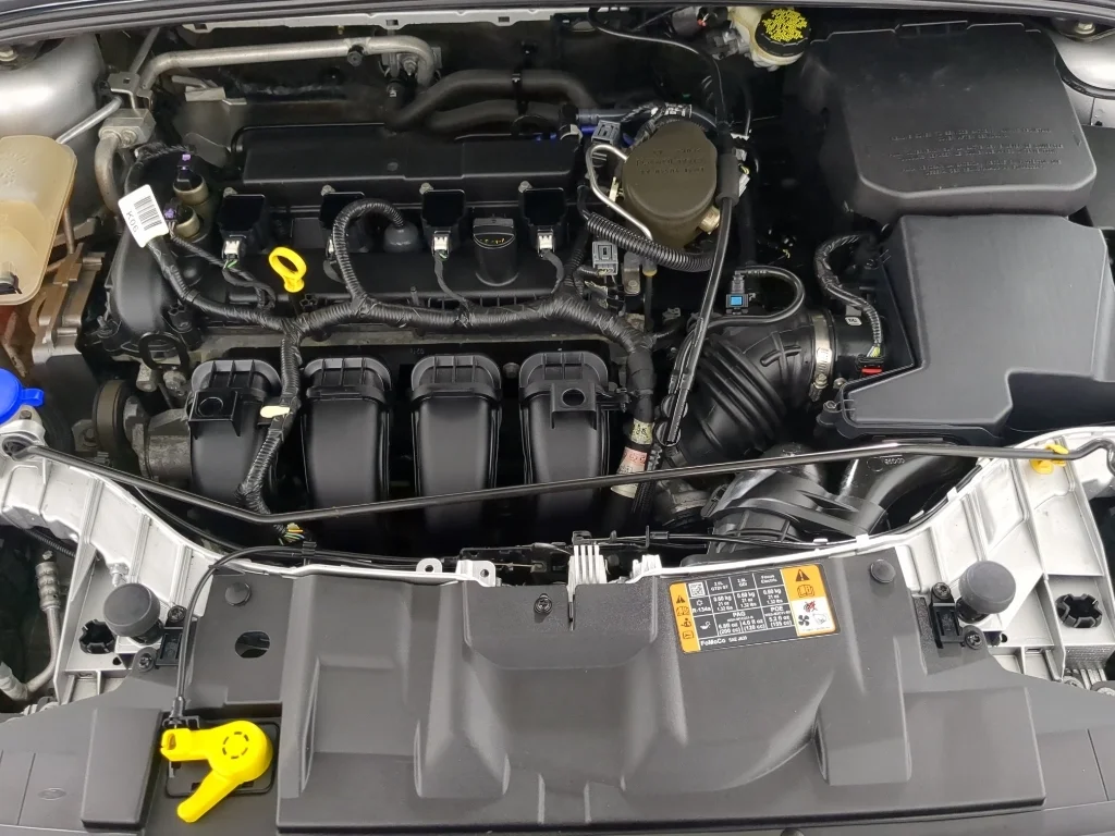 Used 2016 Gray Ford SE image 26