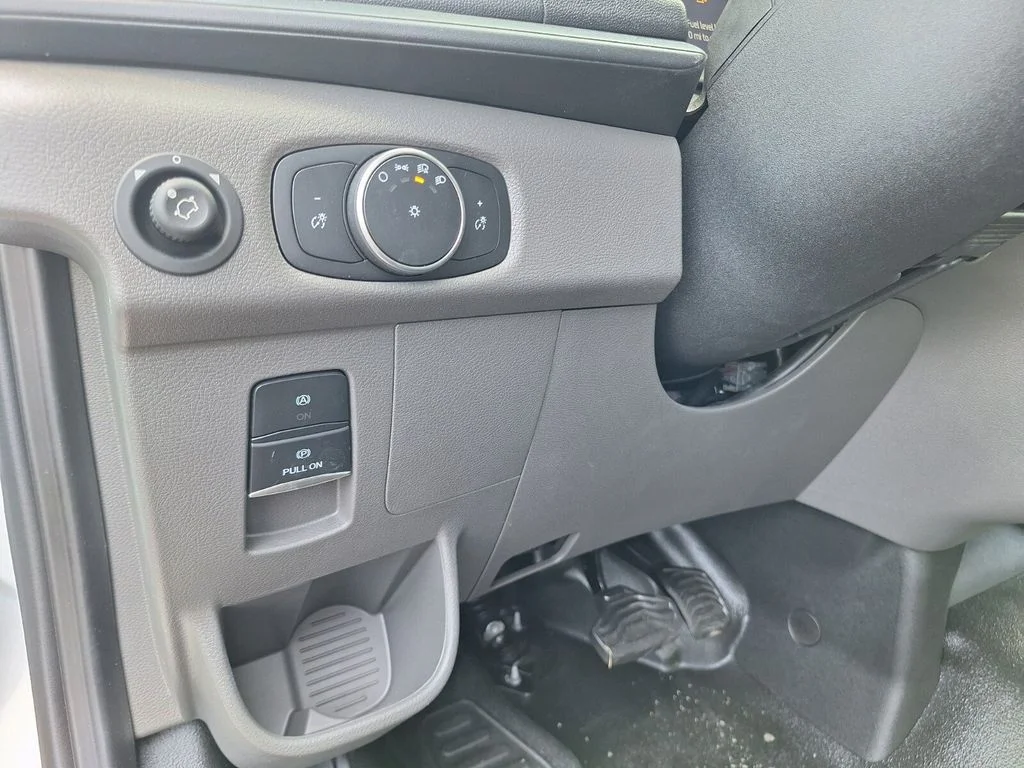 New 2026 Oxford White Ford Cargo Van image 25