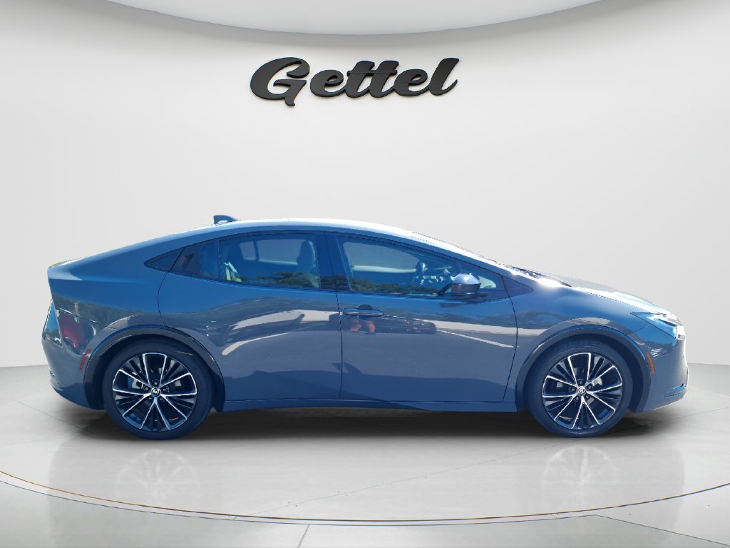 Used 2024 Gray Toyota XLE image 3