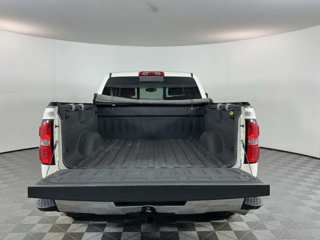 Used 2015 White GMC SLT image 7