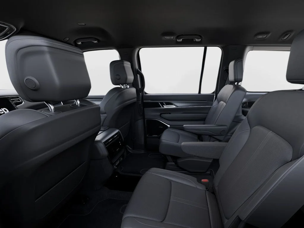 New 2026 Bright White Clear-Coat Exterior Paint Jeep  image 25