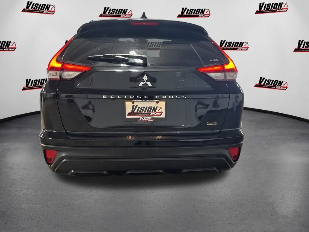 Used 2022 Black Mitsubishi LE image 6