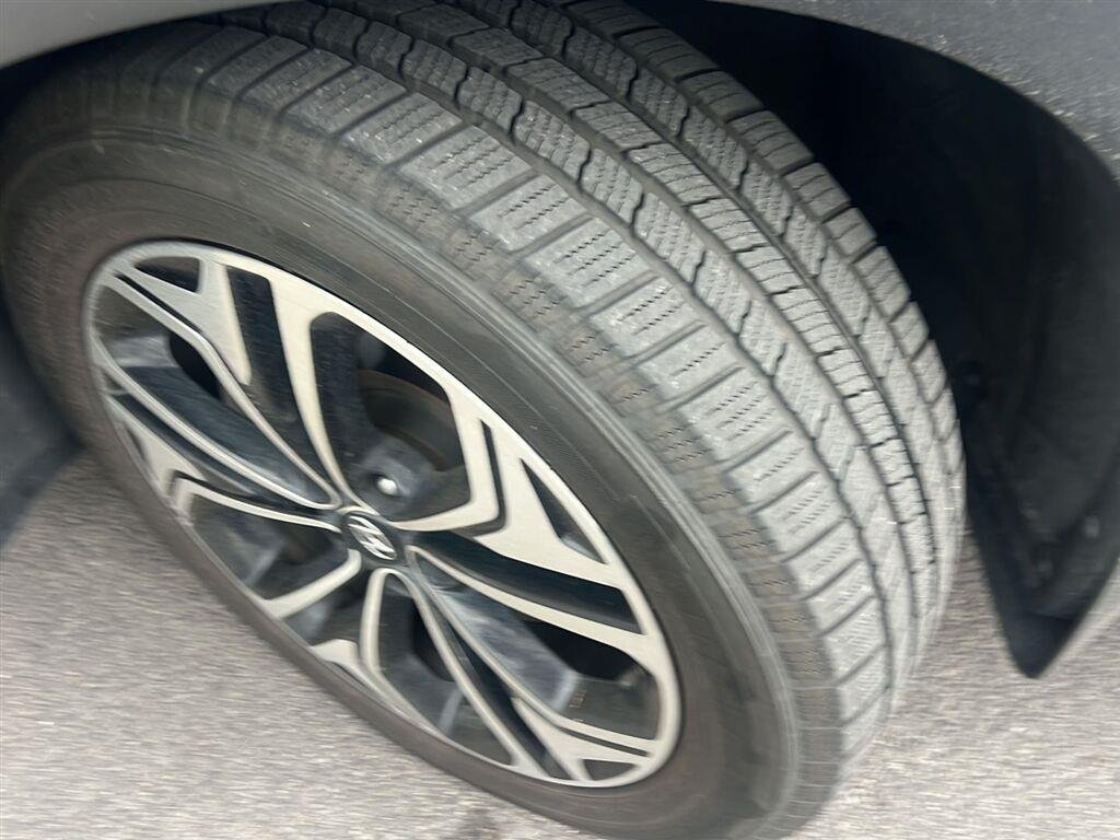 Used 2020 Stormy Sea Hyundai SEL image 2