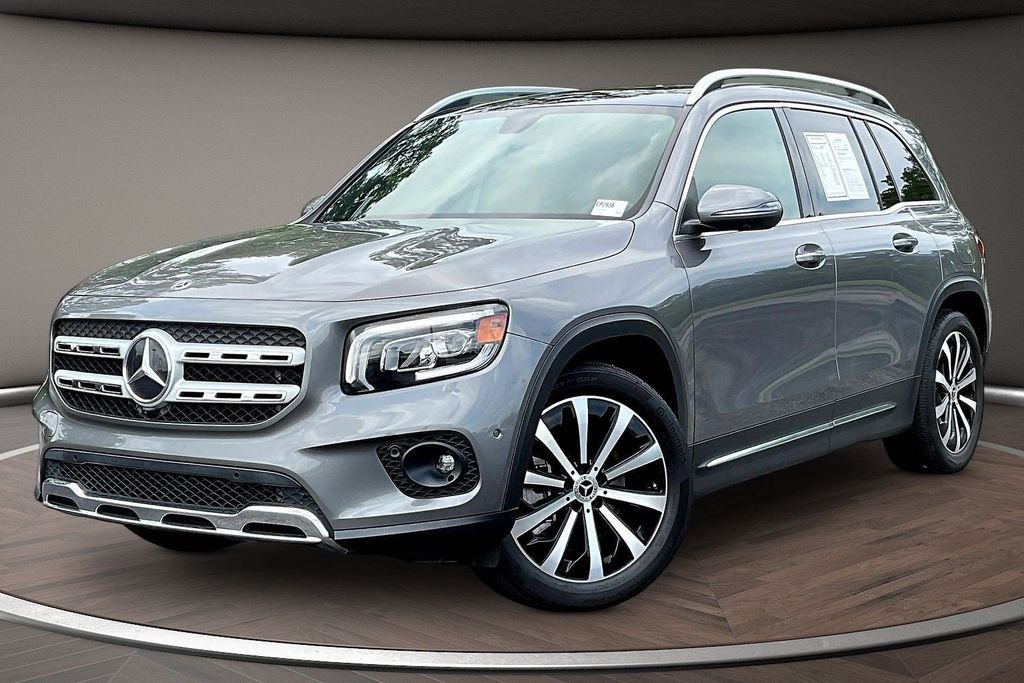 Used 2022 Gray Mercedes-Benz GLB 250 image 3
