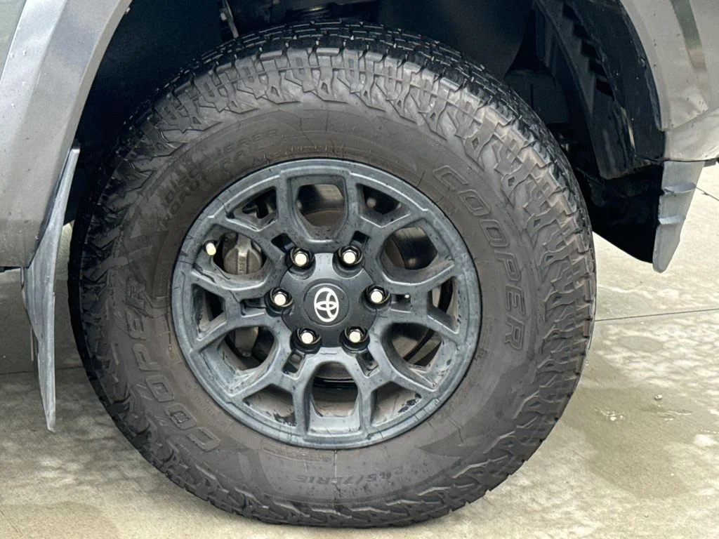 Used 2019 Magnetic Gray Metallic Toyota SR5 image 11