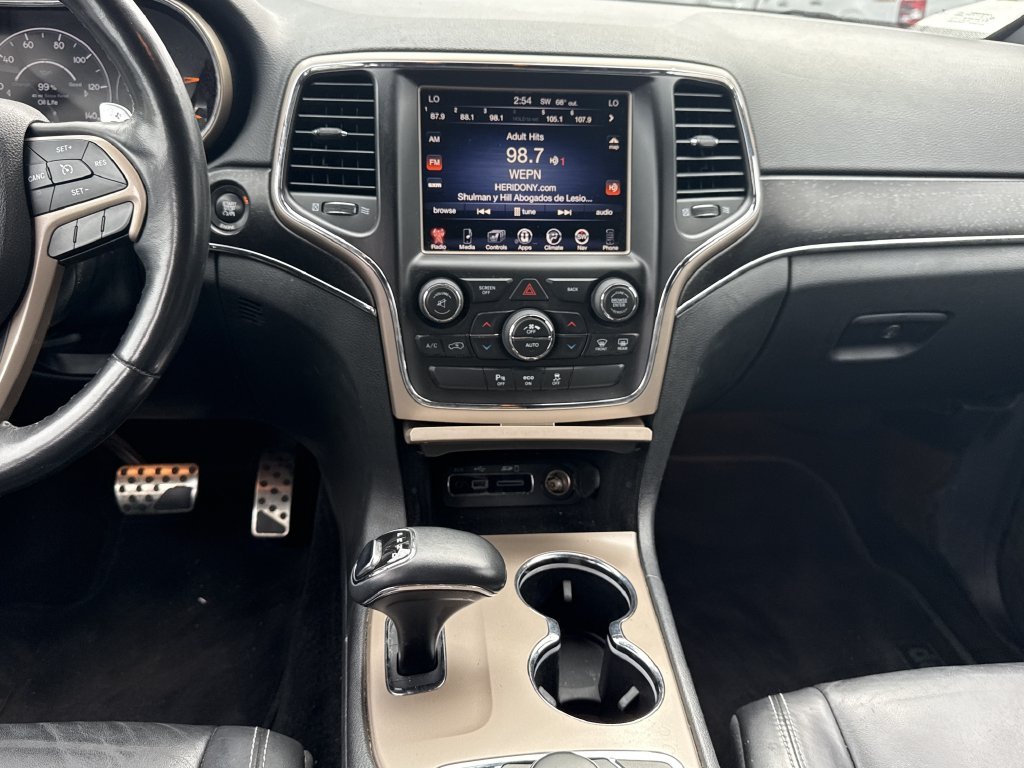 Used 2015 White Jeep Limited image 16