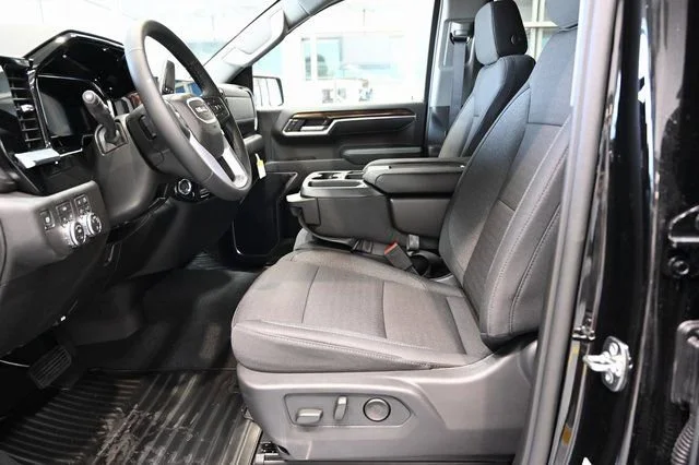 2026 GMC Sierra 1500 SLE - Photo 12