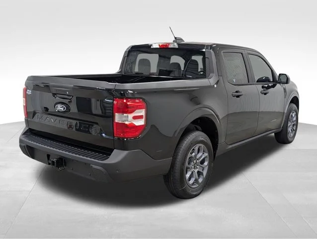 New 2026 Shadow Black Ford XLT image 46
