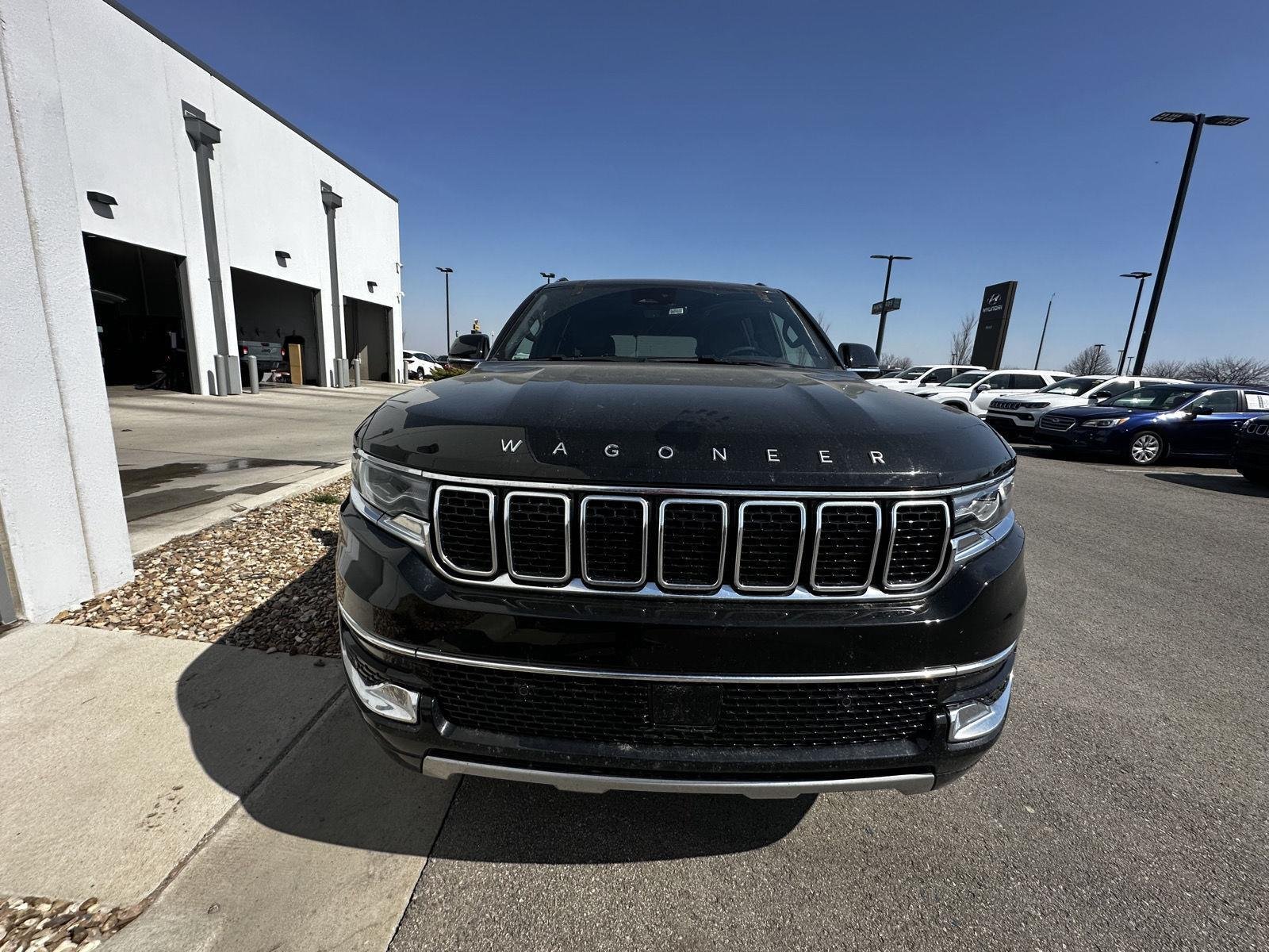 Used 2024 Diamond Black Crystal Pearlcoat Jeep Series II image 5