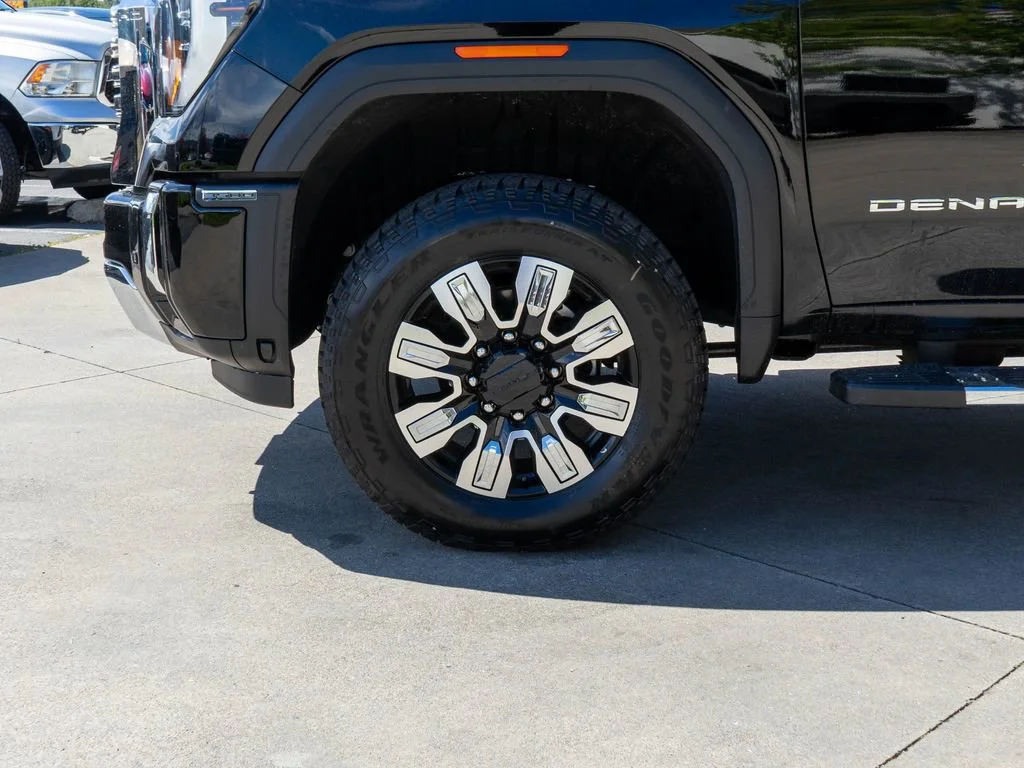 2026 GMC Sierra 3500HD Denali - Photo 31