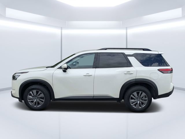 Used 2024 White Nissan SV image 6