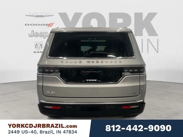 Used 2022 Silver Jeep Series II image 4