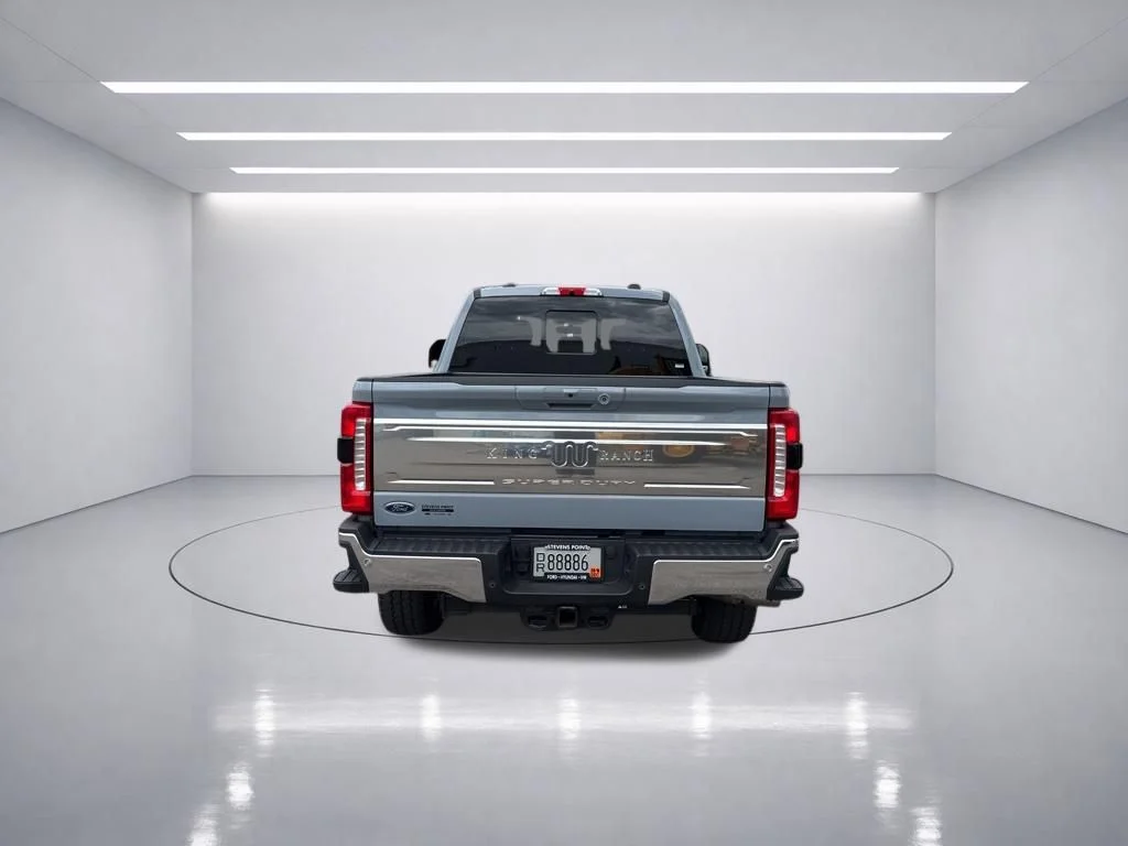 Used 2025 Glacier Gray Metallic TriCoat Ford King Ranch image 6