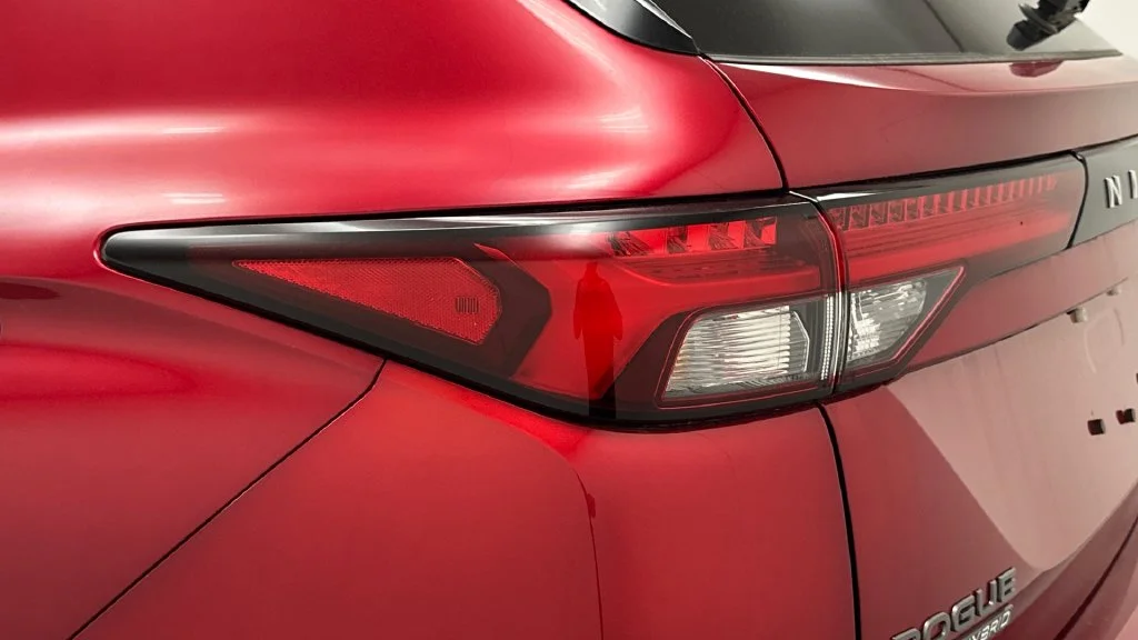 New 2026 Red Nissan SL image 16