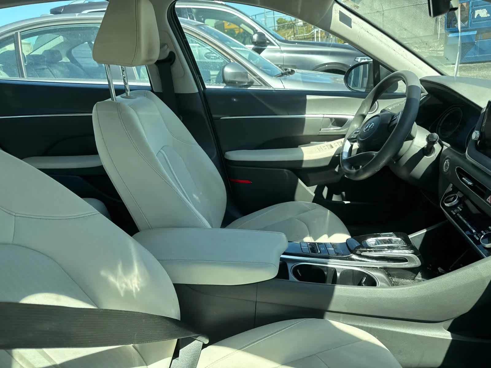 Used 2023 Serenity White Hyundai SEL image 14