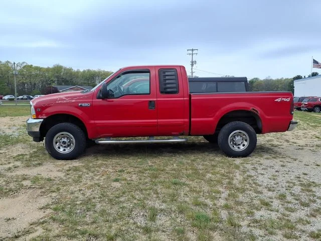 Used 2002 Red Ford XLT image 4