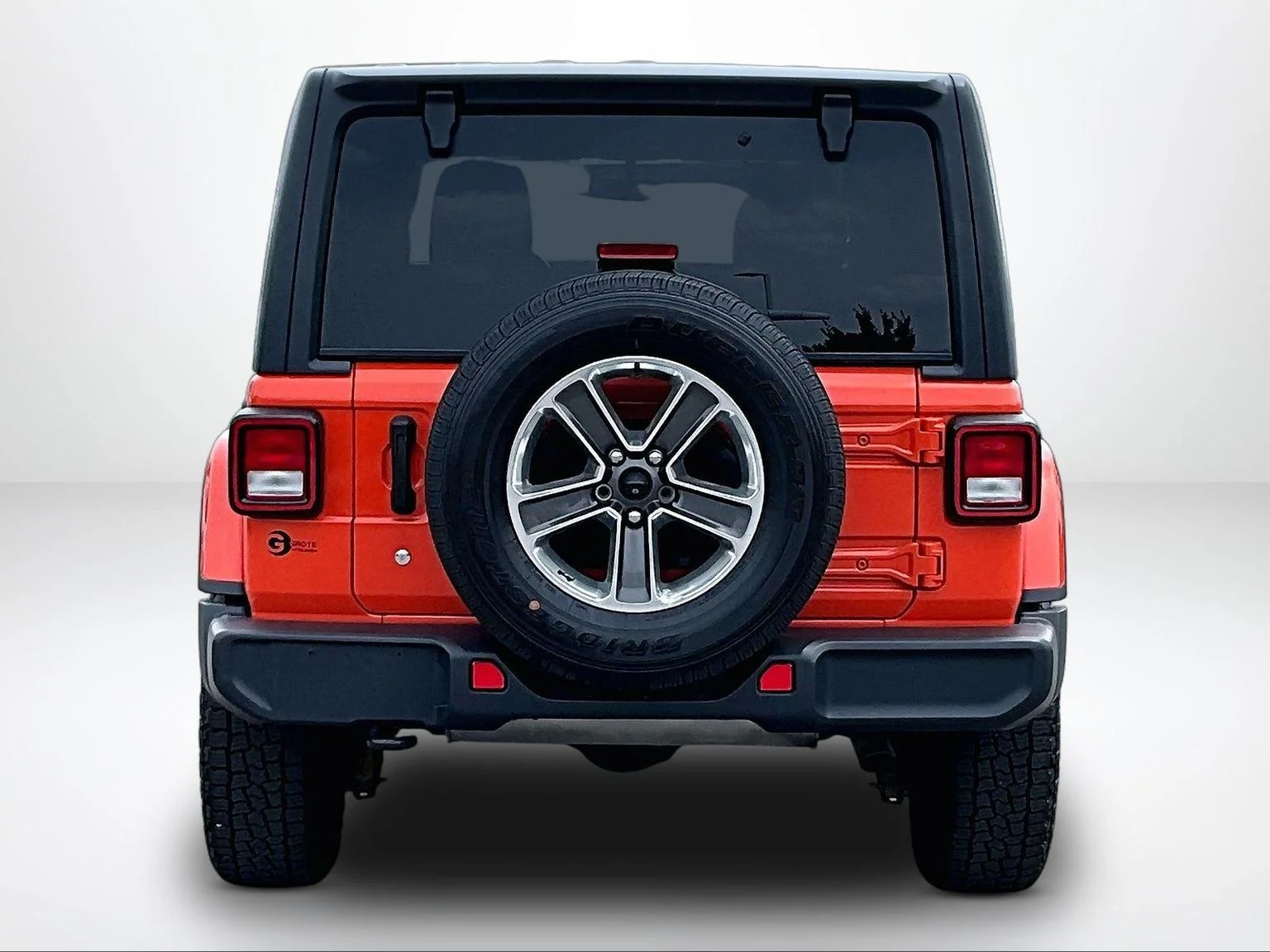 Used 2018 Orange Jeep Unlimited Sahara image 5