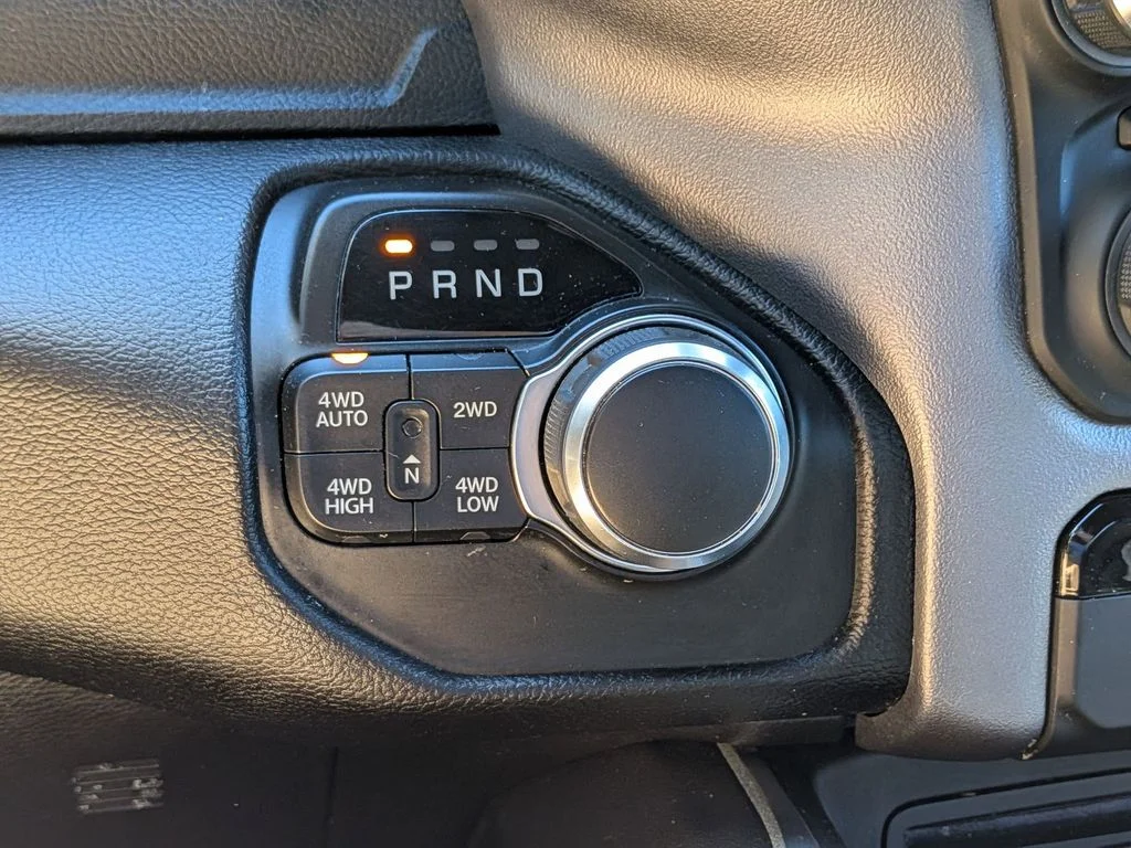 Used 2019 Silver Ram Big Horn/Lone Star image 16