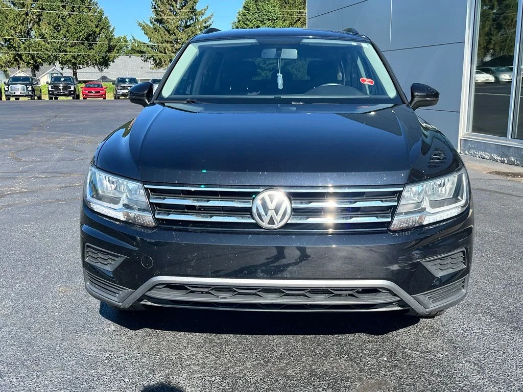 Used 2020 Black Volkswagen 2.0T S image 9
