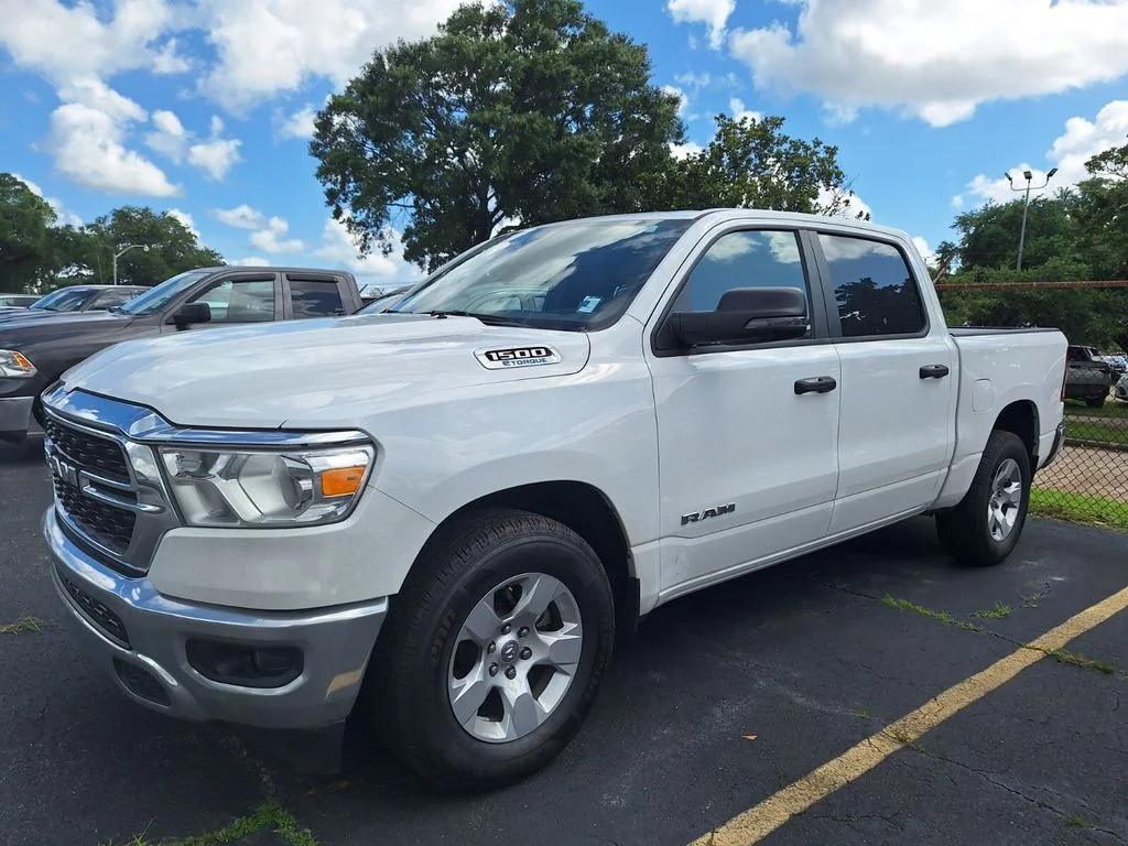 2023 RAM 1500 Big Horn/Lone Star Crew Cab 5'7's photo