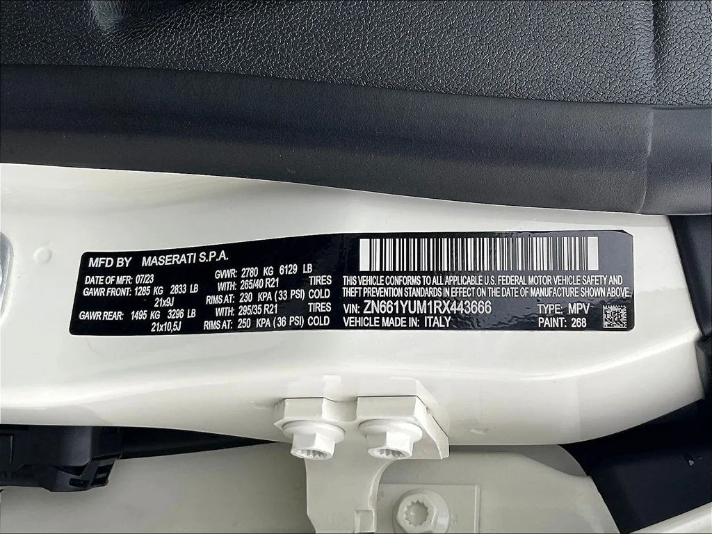 Used 2024 Bianco Maserati Modena image 19