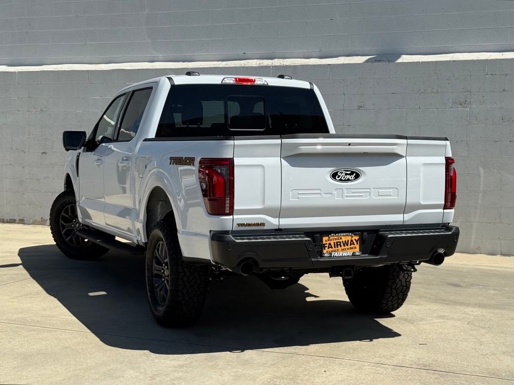 New 2026 Oxford White Ford Tremor® image 4