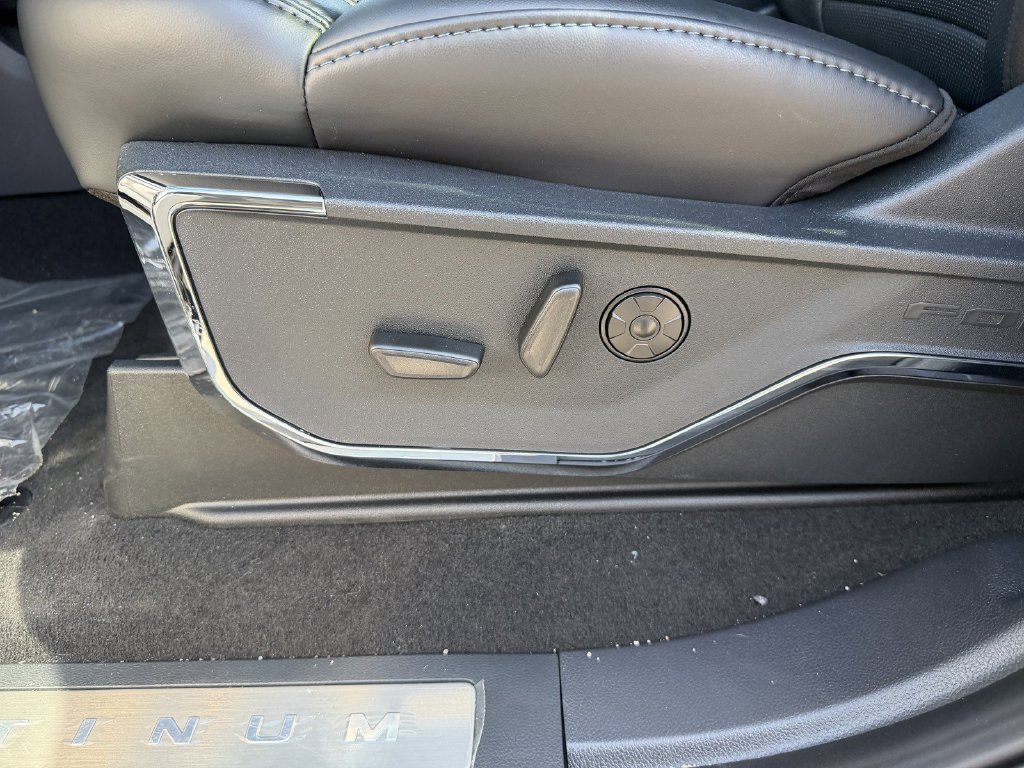 New 2026 Agate Black Metallic Ford F-250® Platinum® image 26