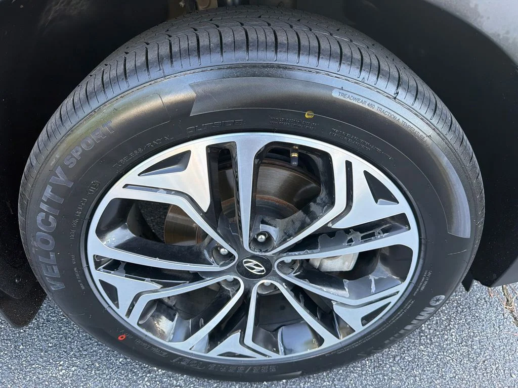 Used 2020 Gray Hyundai SEL image 12