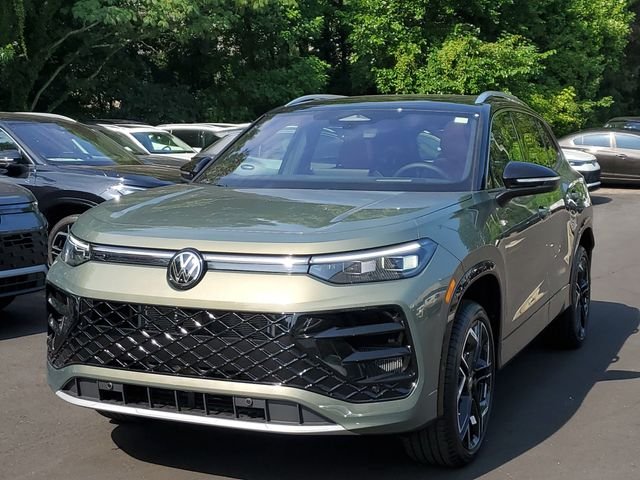 New 2026 Green Volkswagen 2.0T SEL R-Line Turbo image 31