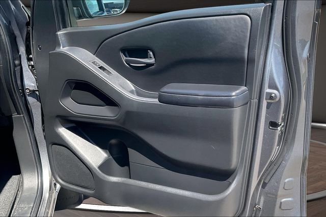 Used 2025 Gray Nissan S image 23
