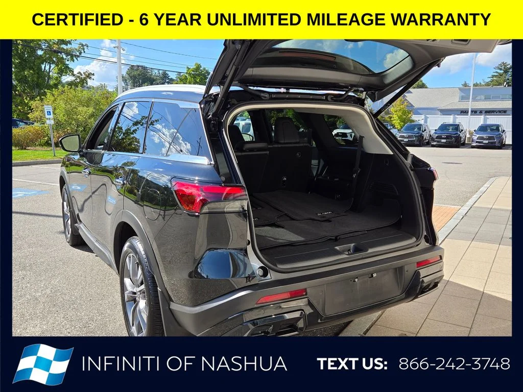 Certified Used 2024 Black INFINITI LUXE image 20