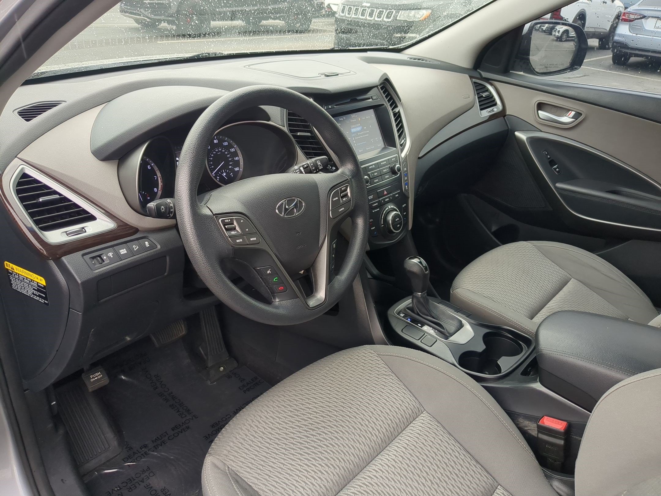 2018 Hyundai Santa Fe SE - Photo 15
