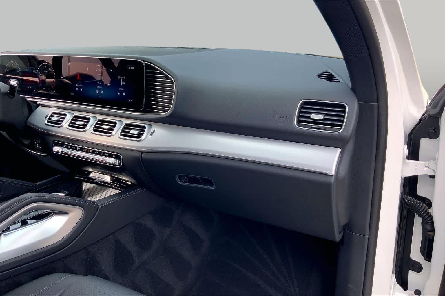 Used 2025 Polar White Mercedes-Benz GLE 350 image 17