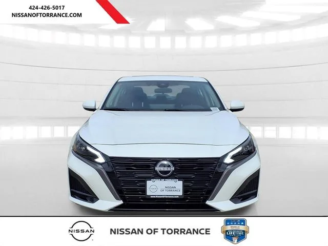 New 2026 Pearl White TriCoat Nissan SV image 2