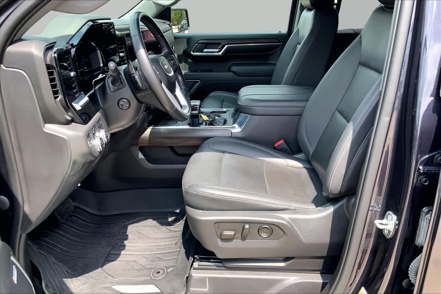 Used 2023 Titanium Rush Metallic GMC SLT image 8