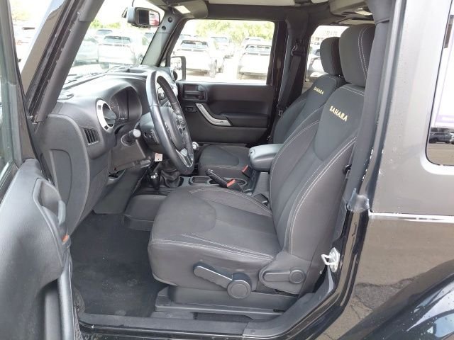 Used 2016 Black Clearcoat Jeep Sahara image 20