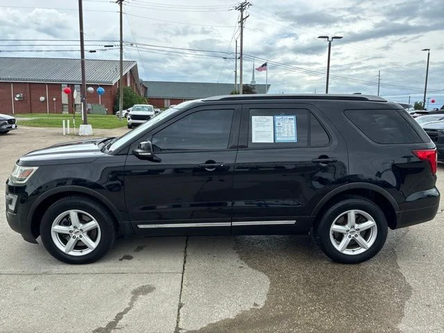 Certified Used 2017 Shadow Black Ford XLT image 4