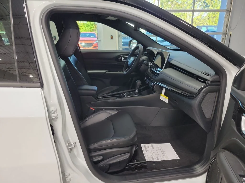 New 2026 White Jeep Limited image 10